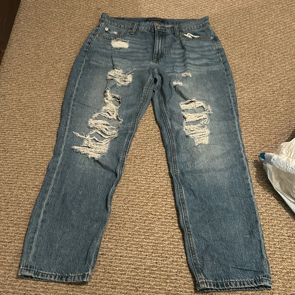 Aeropostale Ripped Mom Jeans